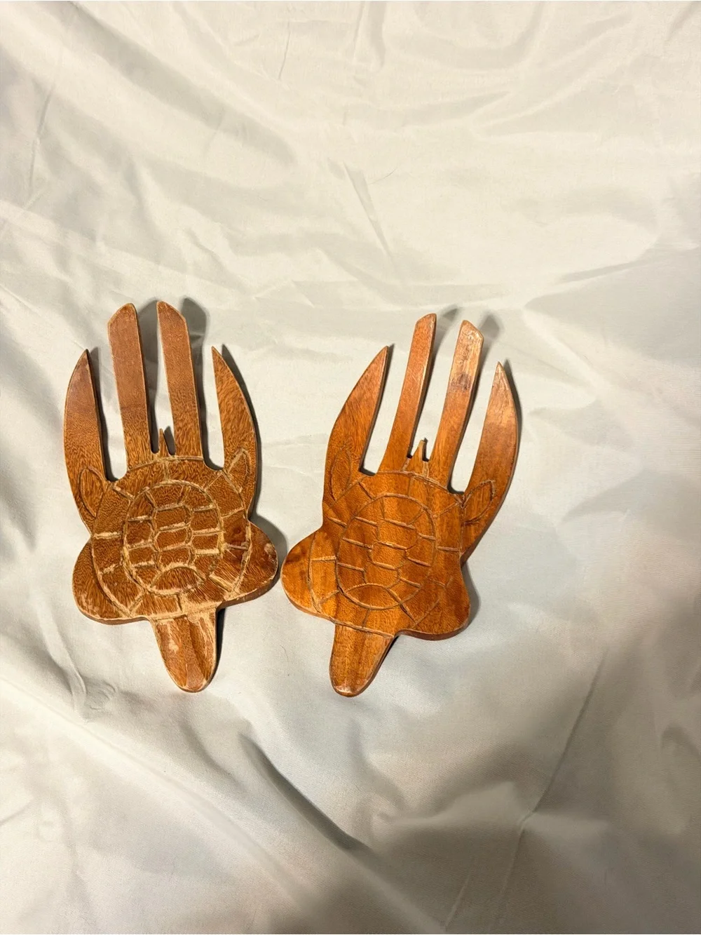 Vintage Carved Wood Sea Turtle Salad Servers Hawaiian Coastal Tiki Pair